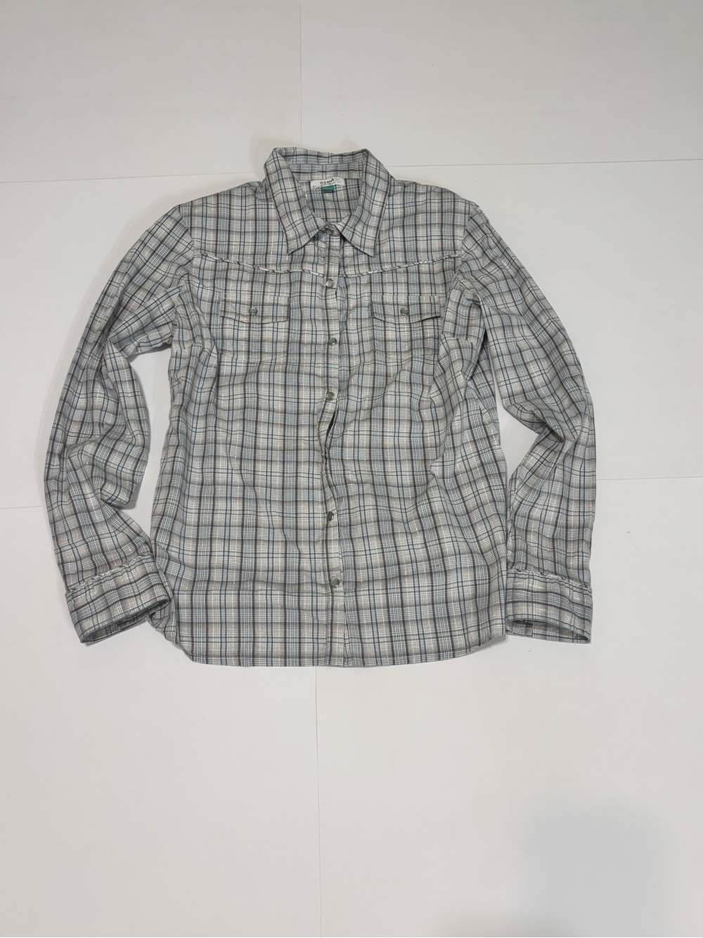 Old Navy Plaid Button-Up Shirt in Gray and Blue